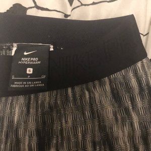 Nike cropped leggings